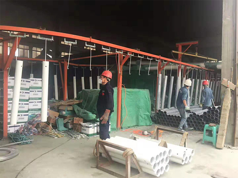 ���λ���